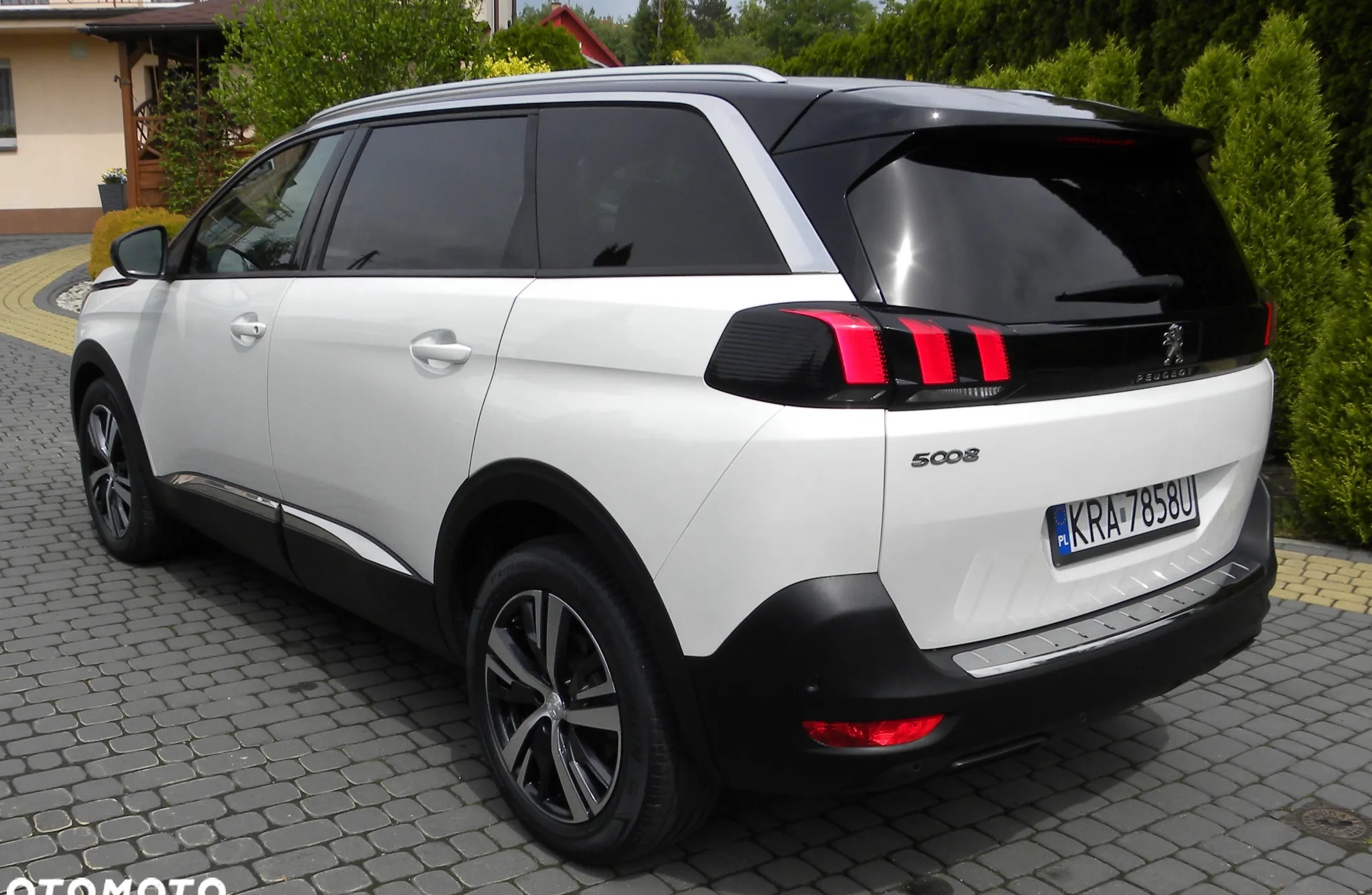 Peugeot 5008 cena 93000 przebieg: 46073, rok produkcji 2018 z Wieliczka małe 562